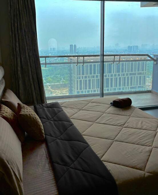 Countryside Luxury Suites - Supernova Noida New Delhi Luaran gambar