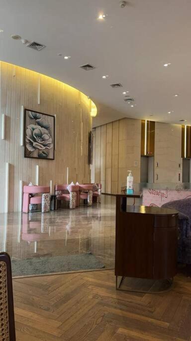Countryside Luxury Suites - Supernova Noida New Delhi Luaran gambar